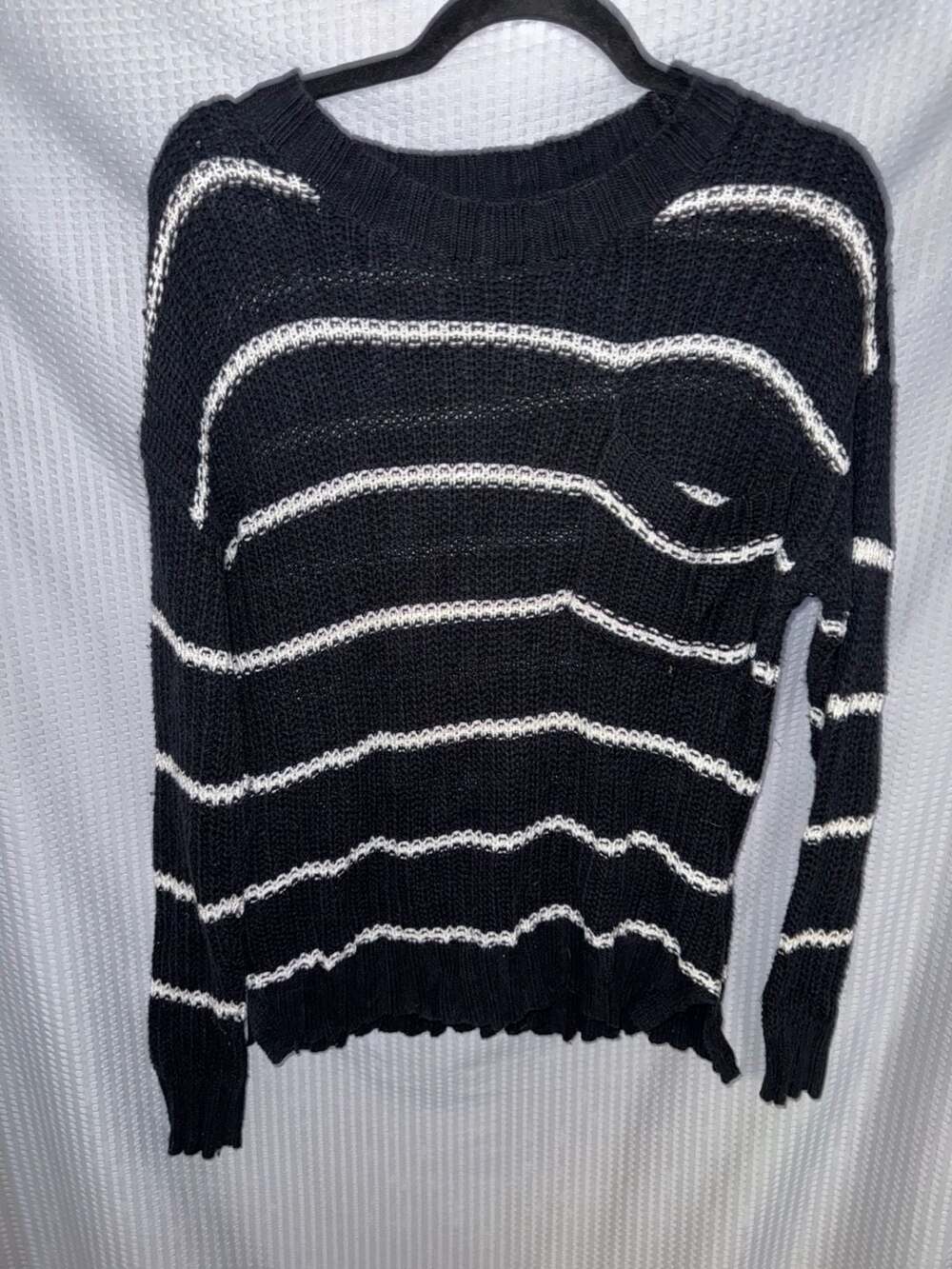 American Eagle Black and White Striped Sweater XS